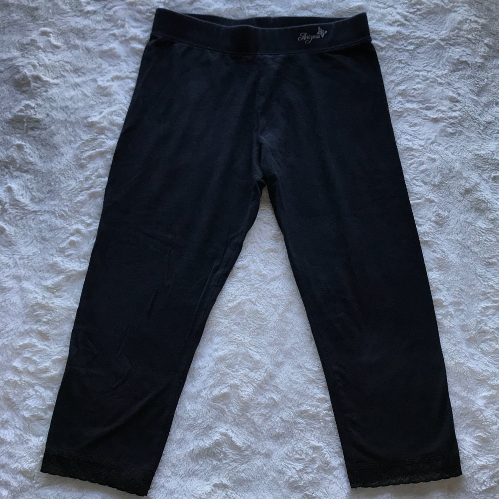 Black 3/4 Cropped legging